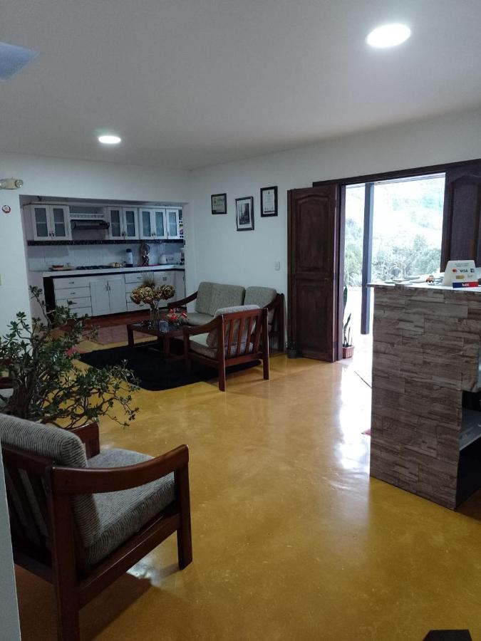 Hostal Villa Del Sol 萨兰托 外观 照片