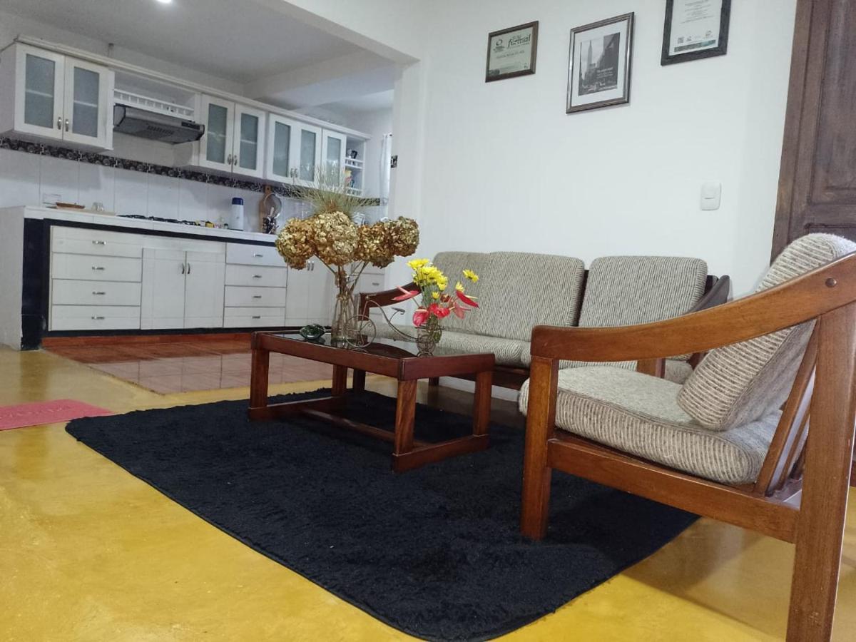 Hostal Villa Del Sol 萨兰托 外观 照片