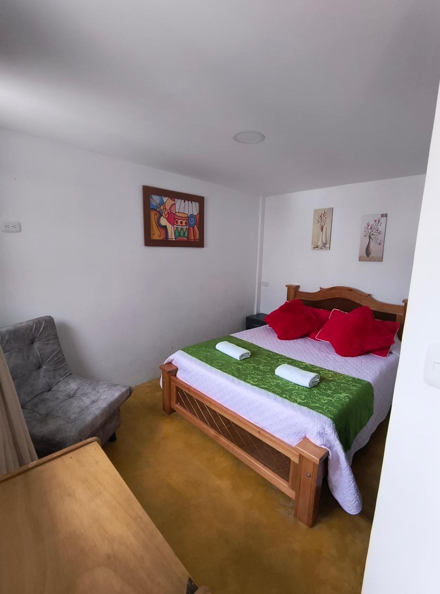Hostal Villa Del Sol 萨兰托 外观 照片