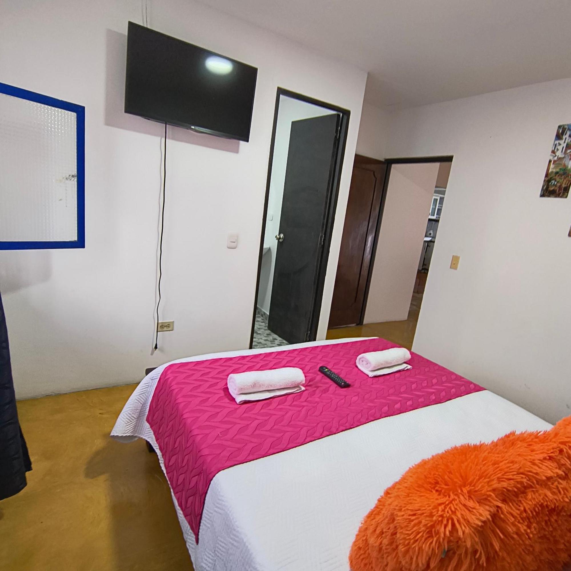Hostal Villa Del Sol 萨兰托 外观 照片