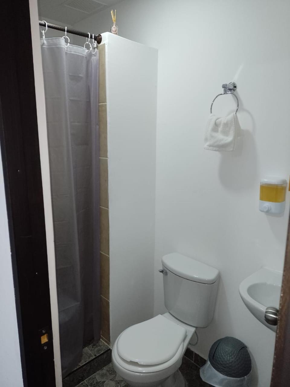Hostal Villa Del Sol 萨兰托 外观 照片